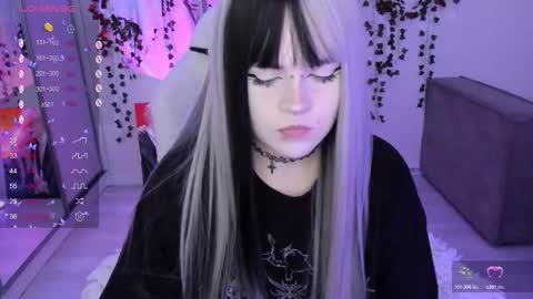 Selena  online show from 5, 11, 2025