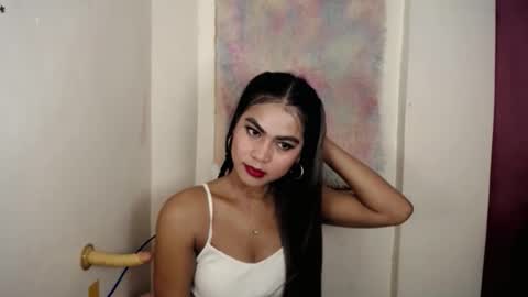 selena_fox2000 online show from 5, 4, 2026