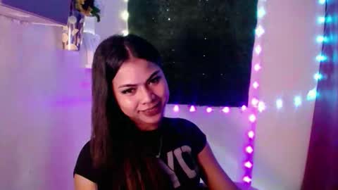 selena_fox2000 online show from 21, 4, 2026