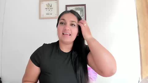 Snapshot of selena_jhonson1 chatting on 11, 9, 2025 Karen online show from 11, 9, 2025