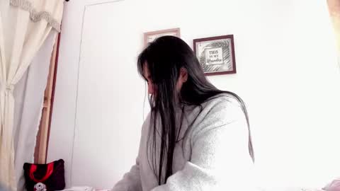 Snapshot of selena_jhonson1 chatting on 22, 10, 2025 Karen online show from 22, 10, 2025