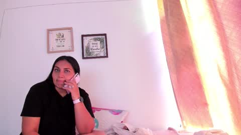 Snapshot of selena_jhonson1 chatting on 17, 11, 2025 Karen online show from 17, 11, 2025