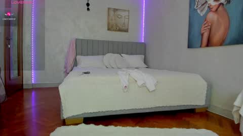 Selena online show from 28, 4, 2026