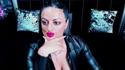 Selene online show from 23, 12, 2024