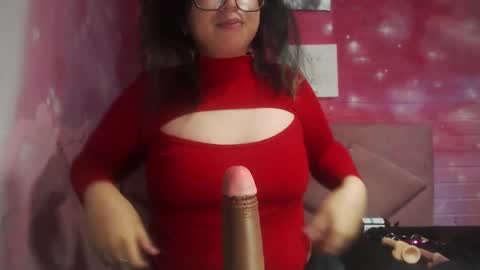 Selena Priscilla Blair Montenegro online show from 4, 2, 2025