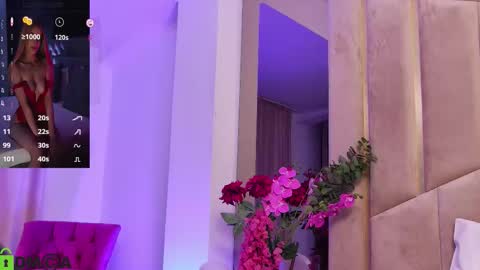 Snapshot of selenadaze chatting on 3, 10, 2025 Selena online show from 3, 10, 2025