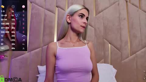 Snapshot of selenadaze chatting on 7, 10, 2025 Selena online show from 7, 10, 2025