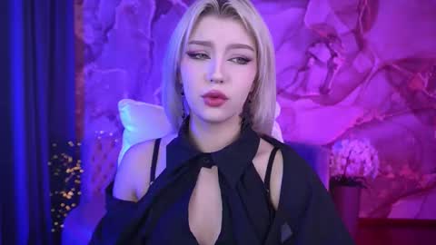 selenairis online show from 16, 10, 2025