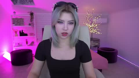 selenairis online show from 1, 5, 2026