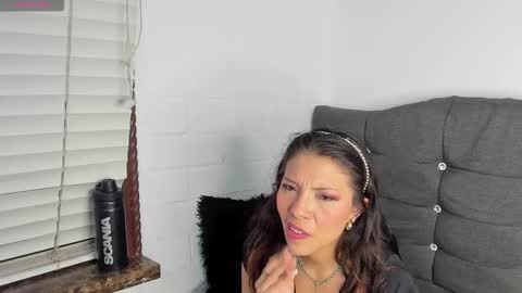 Selena online show from 26, 11, 2025