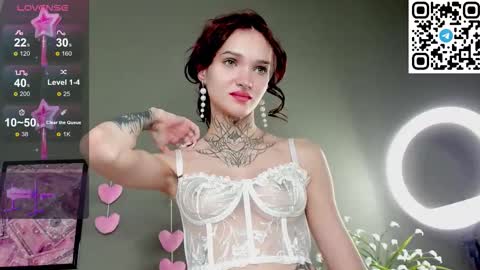 Selena online show from 11, 10, 2025