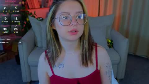 Snapshot of selenamills chatting on 2, 4, 2026 selenamills online show from 2, 4, 2026