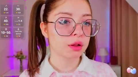 Snapshot of selenamills chatting on 16, 5, 2026 selenamills online show from 16, 5, 2026