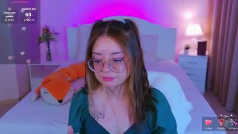 Snapshot of selenamills chatting on 5, 7, 2026 selenamills online show from 5, 7, 2026