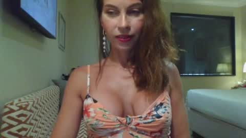 selenarase online show from 21, 6, 2026