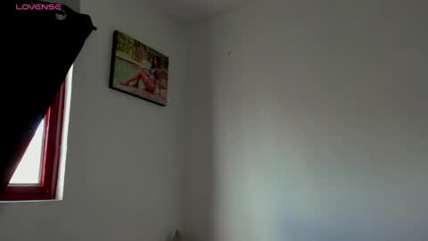 selenastonne online show from 26, 4, 2026