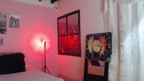 Snapshot of selene_gils chatting on 10, 12, 2024 nathy online show from 10, 12, 2024