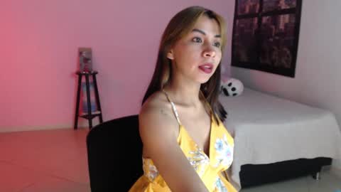 Snapshot of selene_gils chatting on 19, 2, 2025 nathy online show from 19, 2, 2025