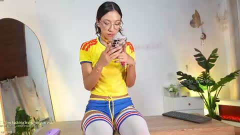  Sel Your Little butterfly  online show from 4, 7, 2026