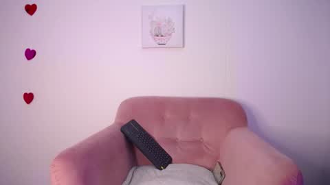 selene_swee online show from 10, 6, 2026