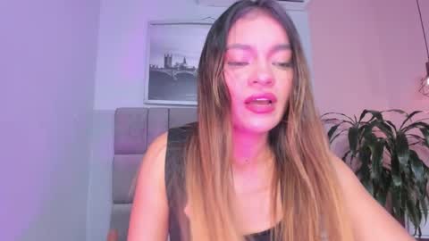 Selene online show from 4, 12, 2025