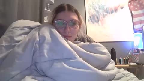 Selene online show from 19, 1, 2025