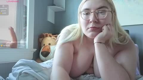 Selene online show from 19, 4, 2026