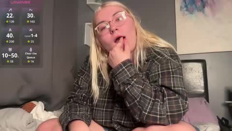 Selene online show from 25, 4, 2026
