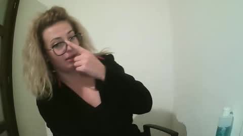 Selenna online show from 27, 9, 2025