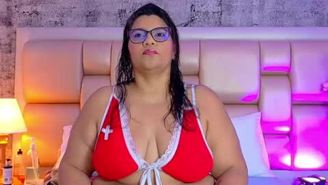 Selenna Cooper online show from 28, 4, 2026