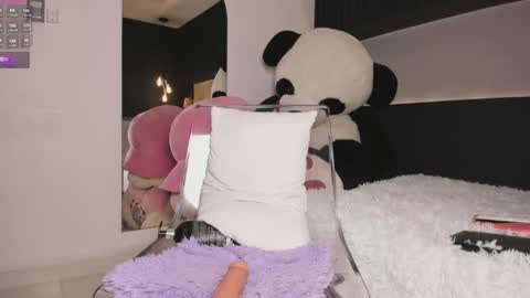 Selenne online show from 10, 9, 2025