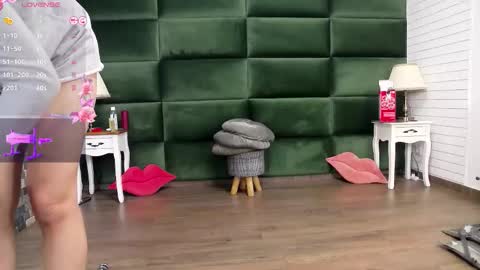 Selen online show from 12, 9, 2025