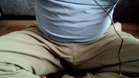 Snapshot of selfpound chatting on 4, 6, 2026 selfpound online show from 4, 6, 2026