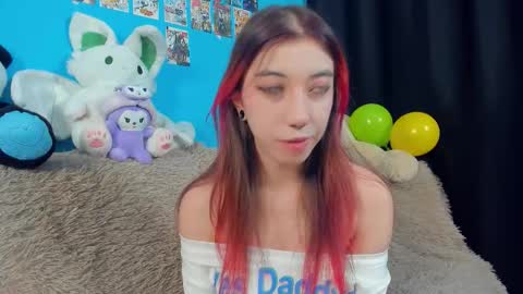 Snapshot of sell0n chatting on 19, 12, 2025 Mindy online show from 19, 12, 2025