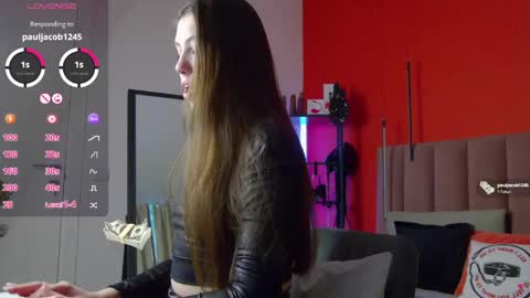 Nicole online show from 23, 4, 2026