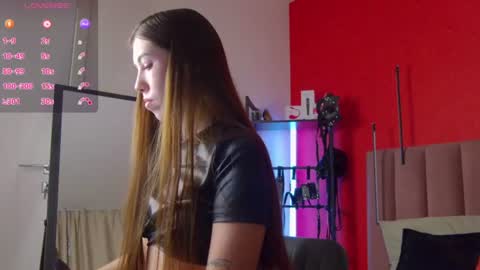 Snapshot of sellashine chatting on 12, 6, 2026 Nicole online show from 12, 6, 2026