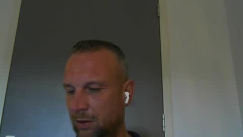 Snapshot of sence08 chatting on 3, 11, 2025 sence08 online show from 3, 11, 2025