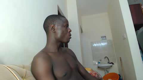 Snapshot of sensation_2 chatting on 21, 9, 2025 Charles online show from 21, 9, 2025