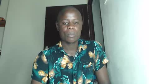 Snapshot of sensation_2 chatting on 1, 2, 2026 Charles online show from 1, 2, 2026