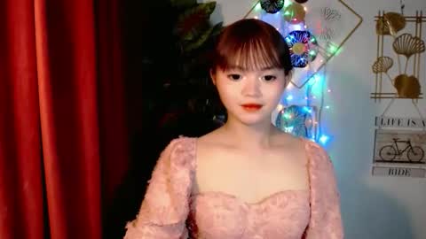 sensational_yeng online show from 19, 12, 2025