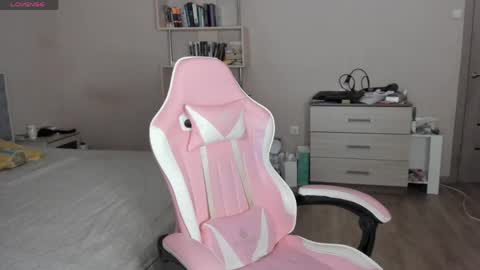 Mary Cherry online show from 25, 4, 2026