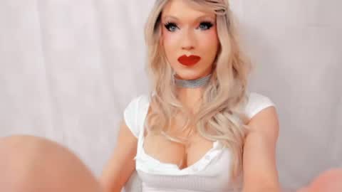 Mia online show from 21, 4, 2026
