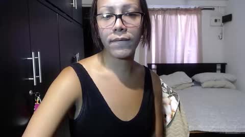 Snapshot of sensual_natalie chatting on 10, 1, 2025 sensual_natalie online show from 10, 1, 2025