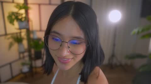 Maria- OF sensual bee online show from 30, 1, 2025