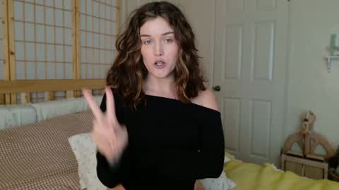 Snapshot of sensually__active chatting on 15, 5, 2026 Julia online show from 15, 5, 2026