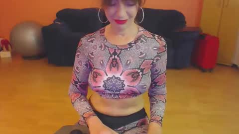 sensualmyra online show from 29, 4, 2026