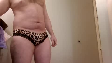 Snapshot of sensualuncut4u4fun chatting on 26, 3, 2026 sensualuncut4u4fun online show from 26, 3, 2026