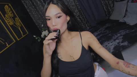 RED HARPER online show from 1, 12, 2025