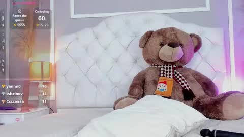 Snapshot of serena_jeyns chatting on 16, 12, 2024 SERE online show from 16, 12, 2024