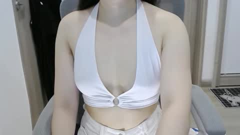 Lina online show from 11, 4, 2026